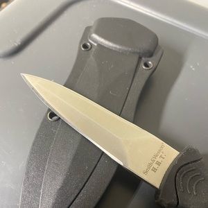 Smith and Wesson. S&W boot knife. H.R.T.